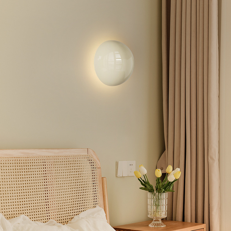 Minimalist Bauhaus Small Iron  - Glass Bed recension och pris